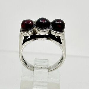 sterling silver cabochon garnet ring - GM441